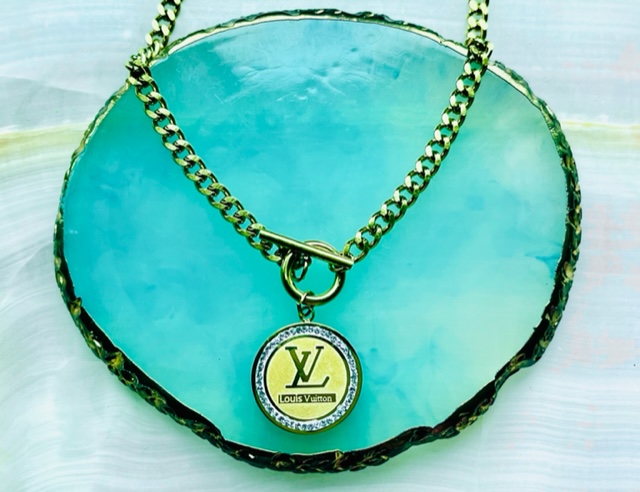 vintage lv necklace