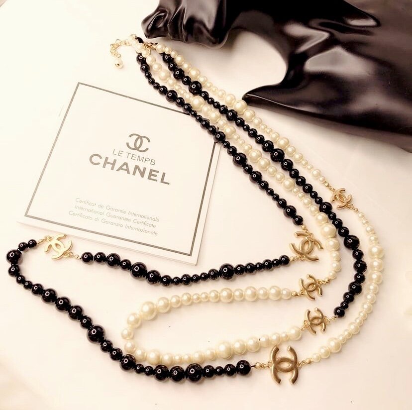 Long B&W CC Pearl Necklaces